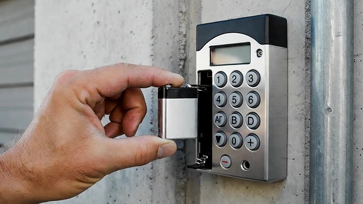 replace garage keypad battery to fix wrong code issue